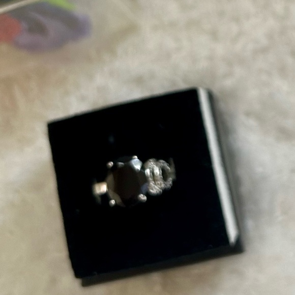 Daliglio Woman’s 14k WhiteGold over Sterling Sliver 5.2 CTW Grade:AA,Red Garnet - Picture 4 of 7